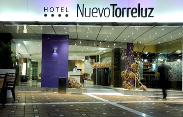 Fachada Hotel Nuevo Torreluz